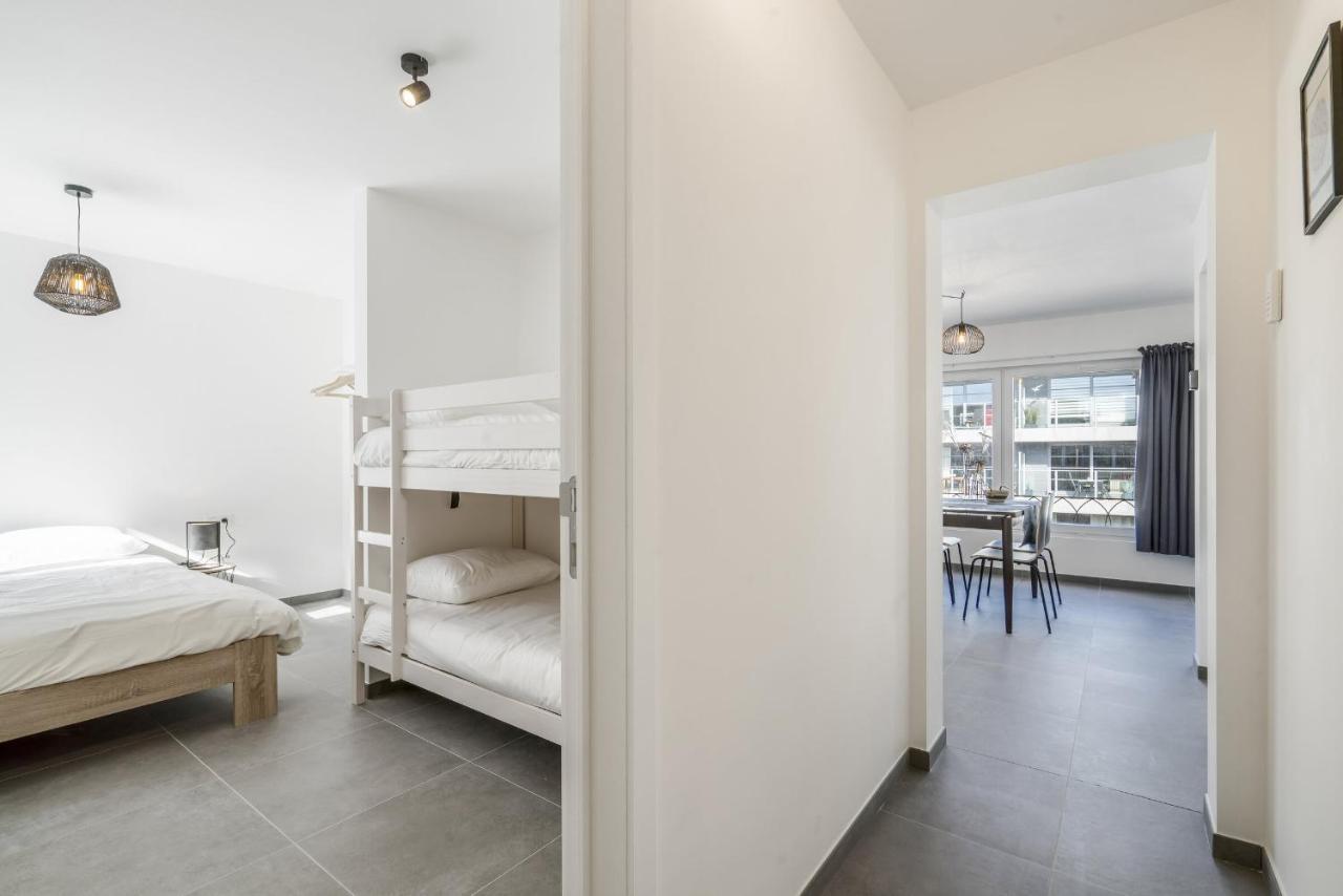 Delightful Family Apartment At Only 50 Meters From The Beach / Panne A Cote De Panne Exteriör bild