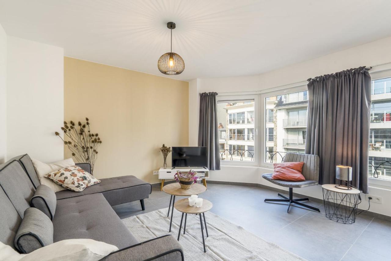 Delightful Family Apartment At Only 50 Meters From The Beach / Panne A Cote De Panne Exteriör bild